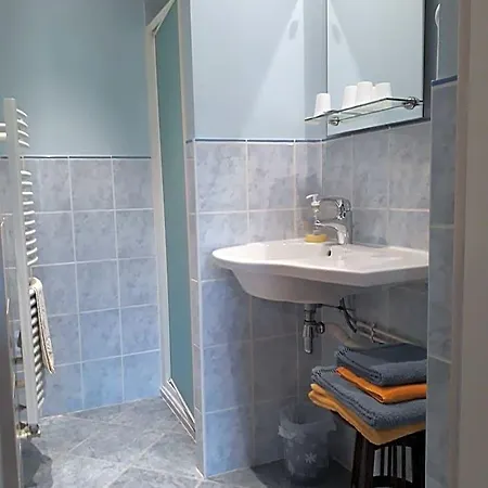 Ambiances D 'hotes Bed and breakfast Baye (Marne)